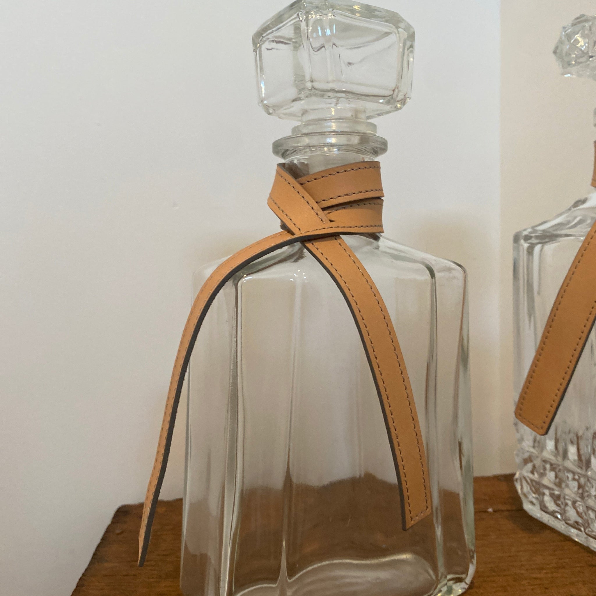 carafe en Verret habillé de cuir